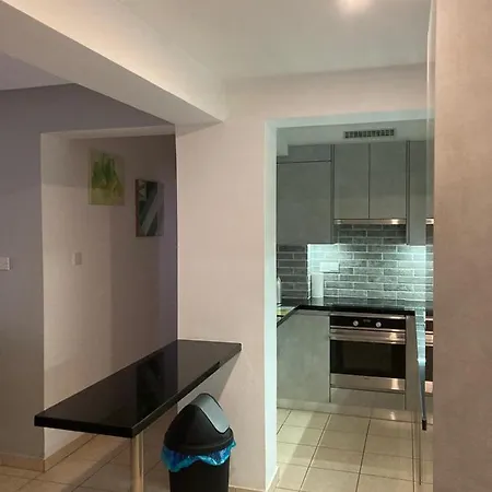 Apartment 2 Bedroom Kapparis App With Wifi