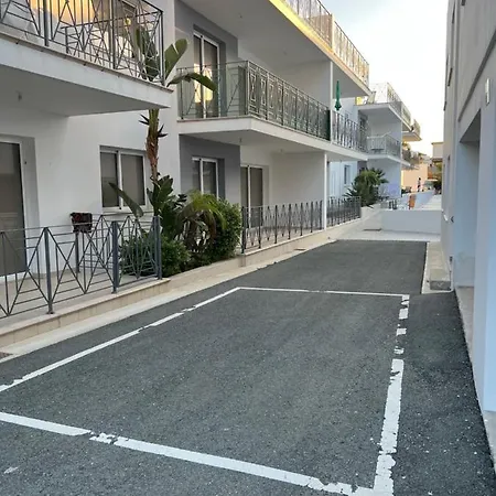 2 Bedroom Kapparis App With Wifi