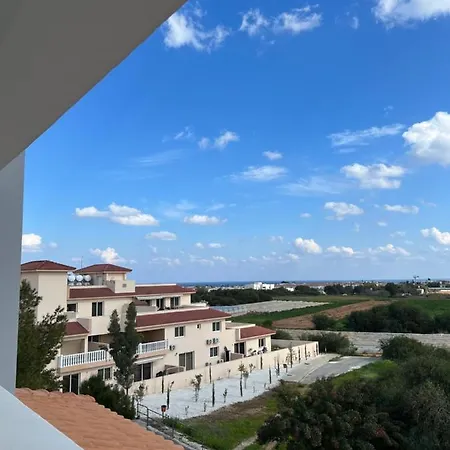 2 Bedroom Kapparis App With Wifi Паралимни