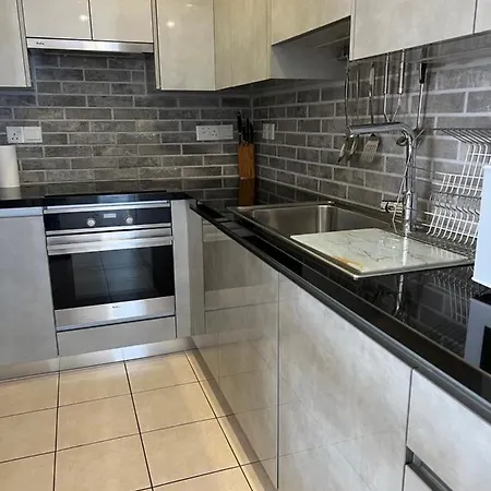 2 Bedroom Kapparis App With Wifi Apartment